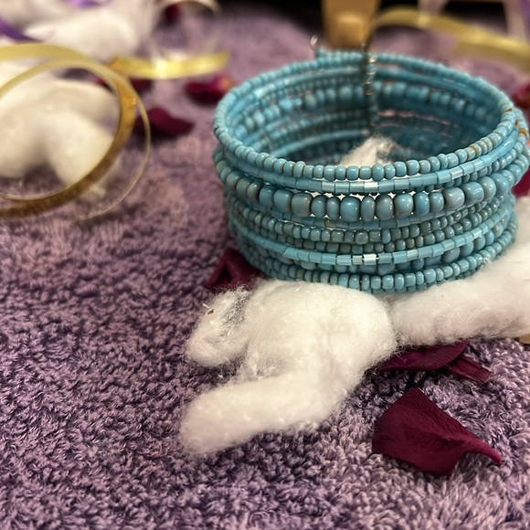 Faux Turquoise Necklace  and beaded cuff bracelet - Picture 3 of 4